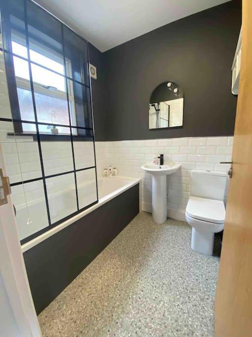 1 Bed Flat With Parking Near Town Centre Διαμέρισμα Emsworth Εξωτερικό φωτογραφία