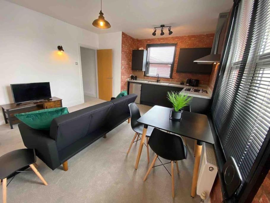 1 Bed Flat With Parking Near Town Centre Διαμέρισμα Emsworth Εξωτερικό φωτογραφία